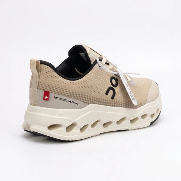 Tenis On Cloudsurfer